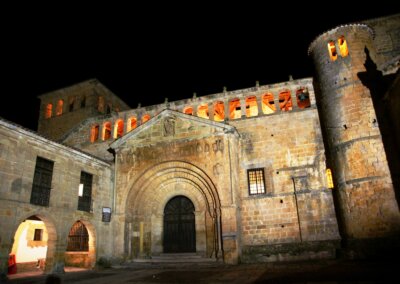 COLEGIATA DE SANTILLANA